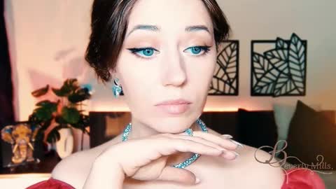 Snapshot of missbeverlymills chatting on 03/05/25, 01:06 The divine Beverly online show from 03/05/25, 01:06