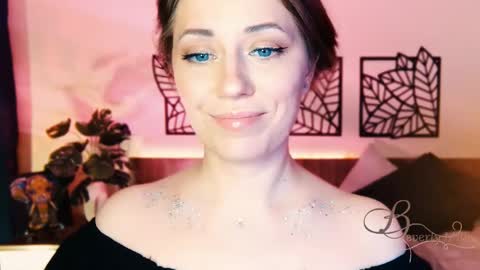 Snapshot of missbeverlymills chatting on 03/08/25, 08:03 The divine Beverly online show from 03/08/25, 08:03