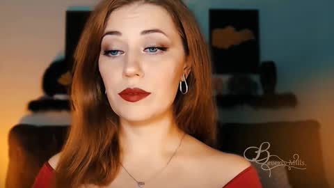 Snapshot of missbeverlymills chatting on 10/02/25, 02:07 The divine Beverly online show from 10/02/25, 02:07