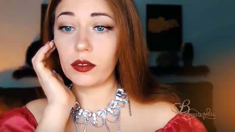 Snapshot of missbeverlymills chatting on 10/13/25, 02:44 The divine Beverly online show from 10/13/25, 02:44