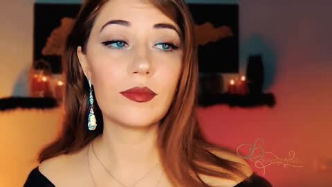 Snapshot of missbeverlymills chatting on 11/02/25, 02:25 The divine Beverly online show from 11/02/25, 02:25