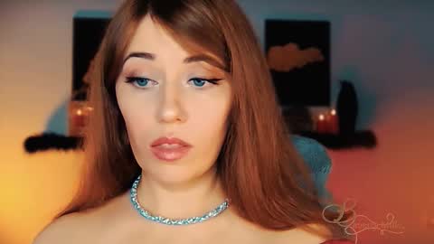 Snapshot of missbeverlymills chatting on 11/08/25, 02:56 The divine Beverly online show from 11/08/25, 02:56