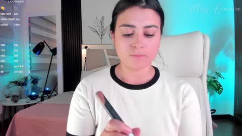 Bianca Torres online show from 12/04/24, 11:13