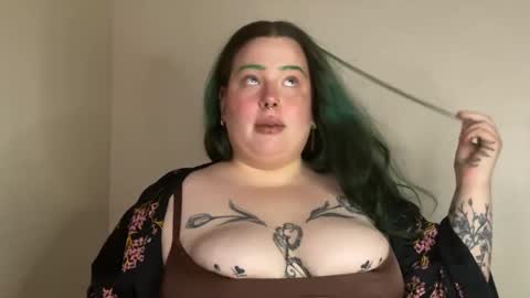 Snapshot of missbika chatting on 09/24/25, 03:15 Miss Bika online show from 09/24/25, 03:15