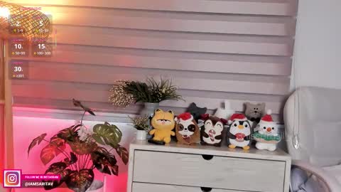 Snapshot of missbrasil_ chatting on 11/11/25, 12:38 Sara Vanegas online show from 11/11/25, 12:38