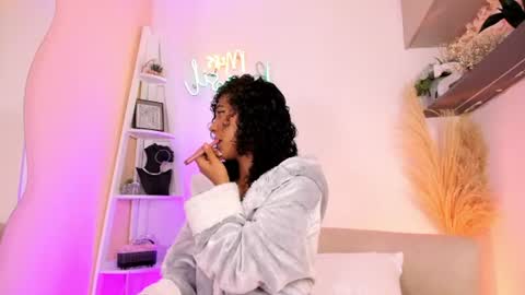 Sara Vanegas online show from 07/27/26, 01:18
