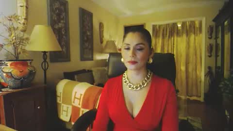 Snapshot of missbrownx chatting on 11/25/25, 10:54 Brownie -P online show from 11/25/25, 10:54