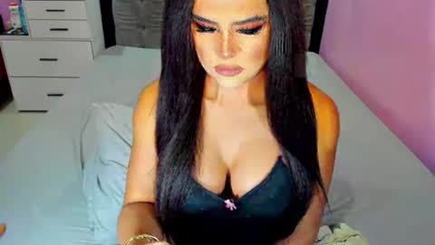 Snapshot of misscarlaxx chatting on 01/09/26, 02:14 Carla online show from 01/09/26, 02:14