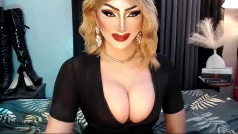 Snapshot of misschannel4sub chatting on 09/27/25, 12:48 PRIESTESS CHANNEL online show from 09/27/25, 12:48