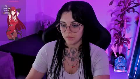 Snapshot of misscharlottte_18 chatting on 10/12/25, 01:04 Missy Charlottte. Hey remember to give me a thumbs up ty online show from 10/12/25, 01:04