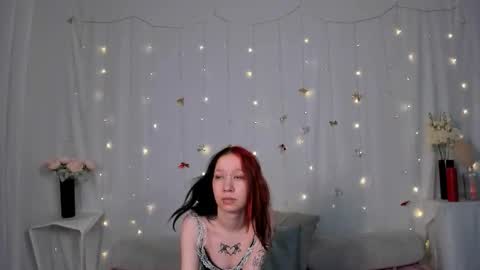 misscornelia online show from 12/17/25, 11:05