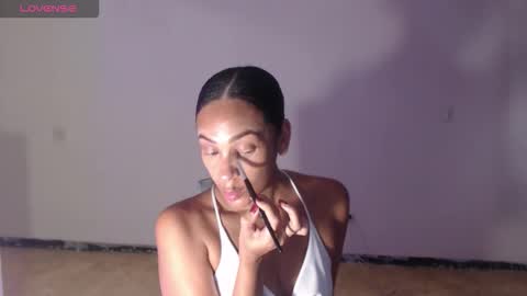 Snapshot of misscruzxz chatting on 09/23/25, 10:13 Donna di Diamanti online show from 09/23/25, 10:13