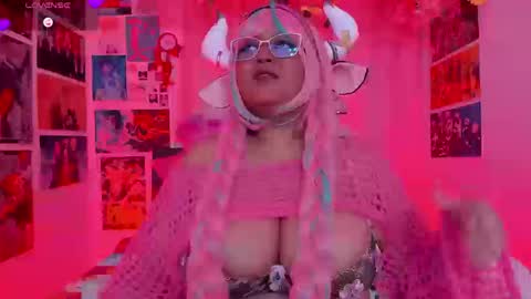 Vane online show from 10/26/25, 01:11