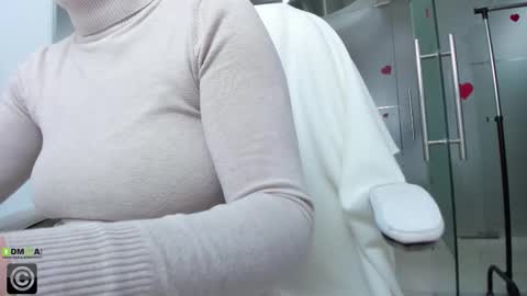 Snapshot of missdominna chatting on 03/18/26, 03:53 Miss Domina online show from 03/18/26, 03:53