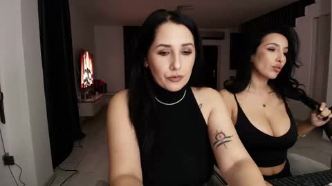 Snapshot of missdyaa chatting on 11/22/25, 11:04 Miss online show from 11/22/25, 11:04