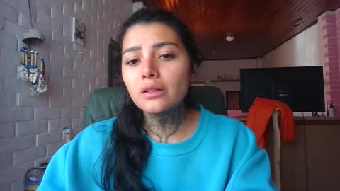 Snapshot of misselii chatting on 11/18/25, 04:55 melodie online show from 11/18/25, 04:55