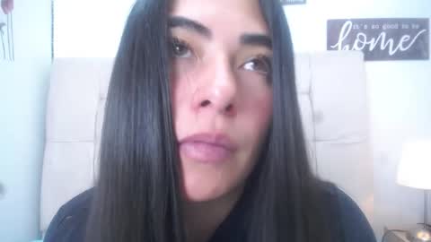 Snapshot of missexy303av chatting on 01/05/25, 04:27 missexy303av online show from 01/05/25, 04:27