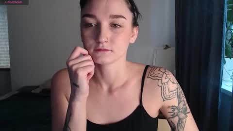 missfiti online show from 11/13/25, 07:40