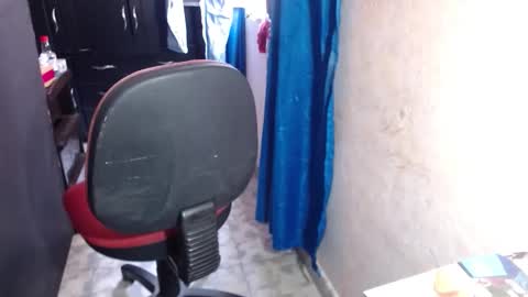 Snapshot of missgomezz_ chatting on 10/01/25, 04:35 Maria Gomezz online show from 10/01/25, 04:35