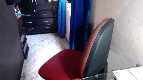 Snapshot of missgomezz_ chatting on 10/22/25, 03:23 Maria Gomezz online show from 10/22/25, 03:23