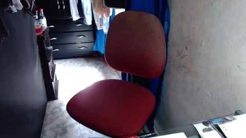 Snapshot of missgomezz_ chatting on 10/27/25, 05:28 Maria Gomezz online show from 10/27/25, 05:28