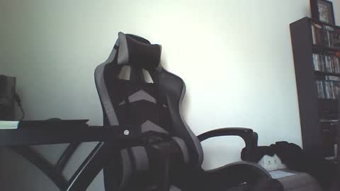 Snapshot of mission_cumpossible chatting on 10/05/25, 01:20 SperminatoR online show from 10/05/25, 01:20