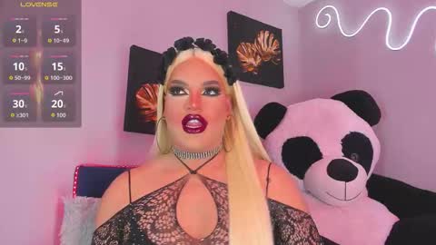 kassandra lazcano online show from 09/19/25, 02:02