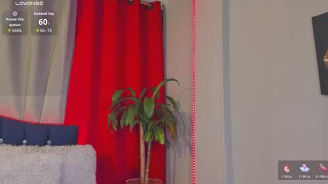 kassandra lazcano online show from 10/25/25, 01:57