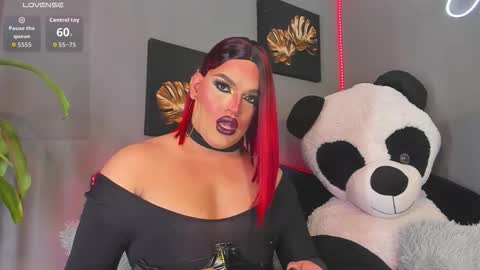 kassandra lazcano online show from 11/25/25, 02:00