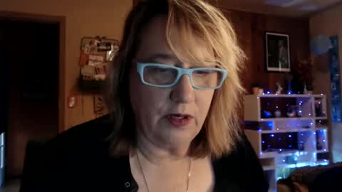 MissKittyFox online show from 12/02/24, 05:37