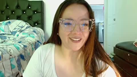 Snapshot of misslady__eva chatting on 02/28/25, 02:53 eva online show from 02/28/25, 02:53