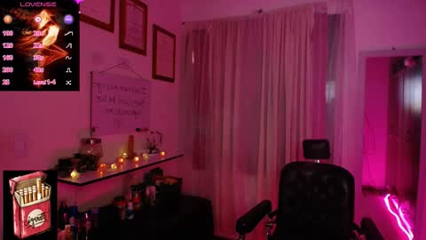 Snapshot of misslana_wn chatting on 10/05/25, 10:29 LanaLul online show from 10/05/25, 10:29