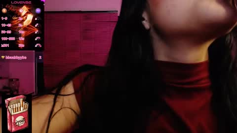 Snapshot of misslana_wn chatting on 11/07/25, 05:29 LanaLul online show from 11/07/25, 05:29