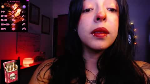 Snapshot of misslana_wn chatting on 12/19/25, 04:52 LanaLul online show from 12/19/25, 04:52