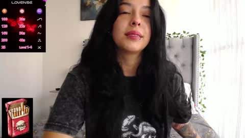Snapshot of misslana_wn chatting on 03/04/26, 09:43 LanaLul online show from 03/04/26, 09:43