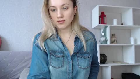 MissLi online show from 02/11/25, 08:05