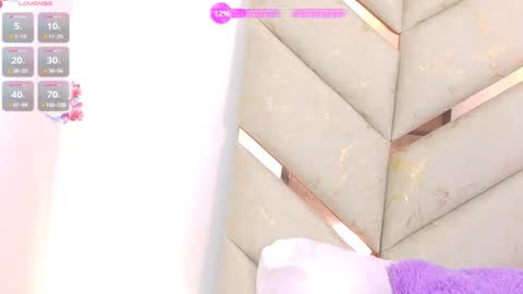 lyly  independient model online show from 10/09/25, 02:26