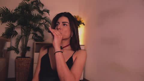 Lullu online show from 10/13/25, 04:23