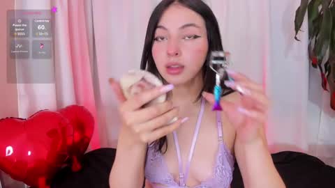 Snapshot of misslynn_ chatting on 02/15/25, 04:14 i am lyn online show from 02/15/25, 04:14