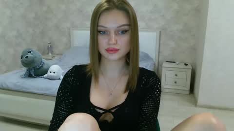 Snapshot of missmariat chatting on 01/16/25, 06:48 OneGoddess online show from 01/16/25, 06:48