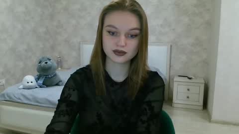 Snapshot of missmariat chatting on 01/26/25, 05:34 OneGoddess online show from 01/26/25, 05:34