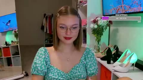 OneGoddess online show from 11/04/25, 04:39
