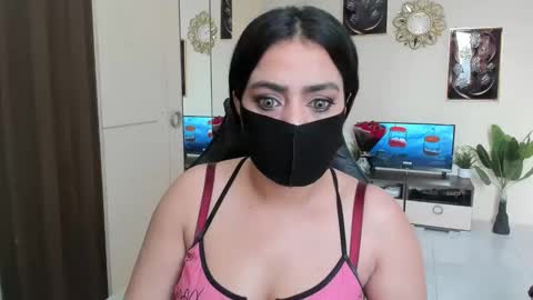 Snapshot of missmask24 chatting on 09/28/25, 01:05 Missmask24 online show from 09/28/25, 01:05