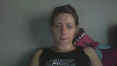 Snapshot of missmeandre chatting on 12/19/24, 03:52 4bdn couple online show from 12/19/24, 03:52