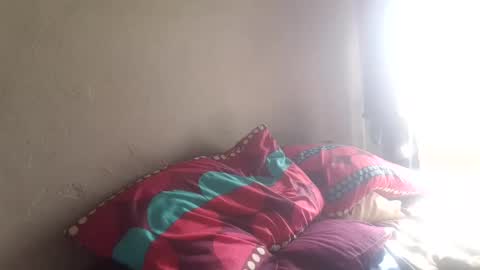 Snapshot of missmeandre chatting on 01/27/25, 06:09 4bdn couple online show from 01/27/25, 06:09