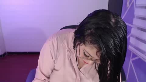 Snapshot of missmia1_ chatting on 12/04/25, 02:59 Miia online show from 12/04/25, 02:59