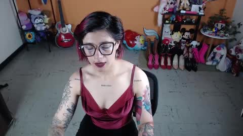Miss Mia online show from 12/29/24, 01:17