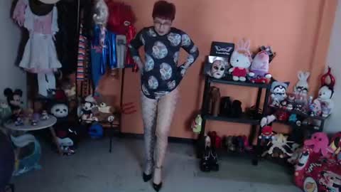 Miss Mia online show from 06/11/26, 05:55