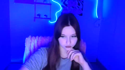 Snapshot of missmiamiss chatting on 12/01/25, 08:47 Mia online show from 12/01/25, 08:47