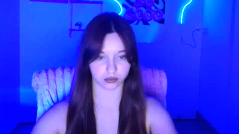 Snapshot of missmiamiss chatting on 12/03/25, 07:01 Mia online show from 12/03/25, 07:01